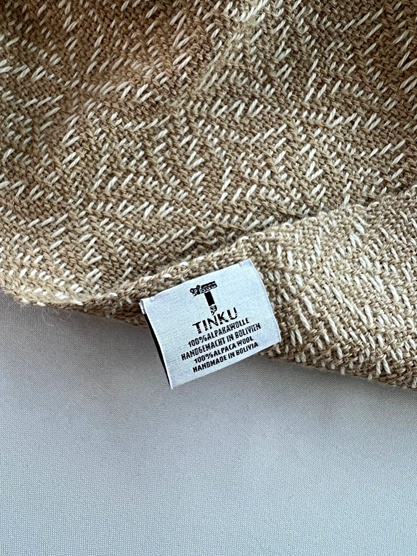 WARA XL Shawl in 100% Baby Alpaca (Beige & White)