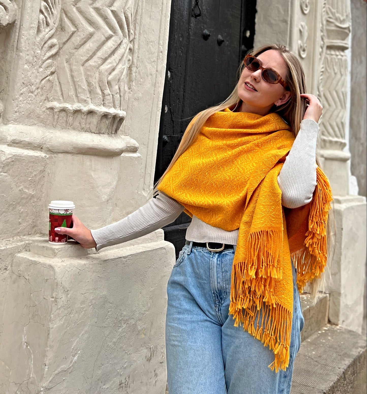 WARA XL Shawl in 100% Baby Alpaca (Yellow)