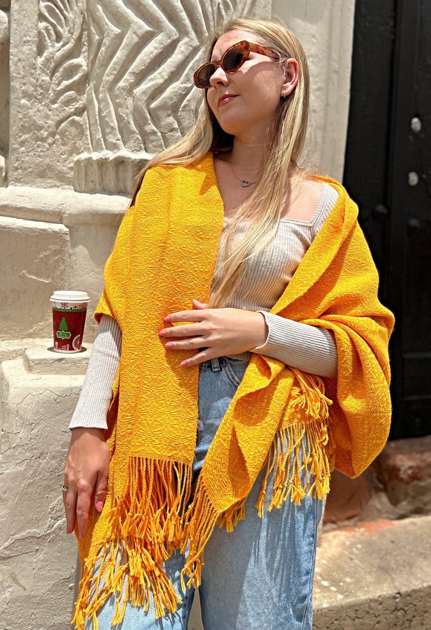 WARA XL Shawl in 100% Baby Alpaca (Yellow)