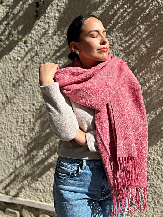 WARA XL Shawl in 100% Baby Alpaca (Pink & Rose)