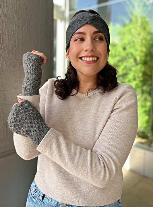 MAKI Fingerless gloves in 100% Baby Alpaca (Grey)