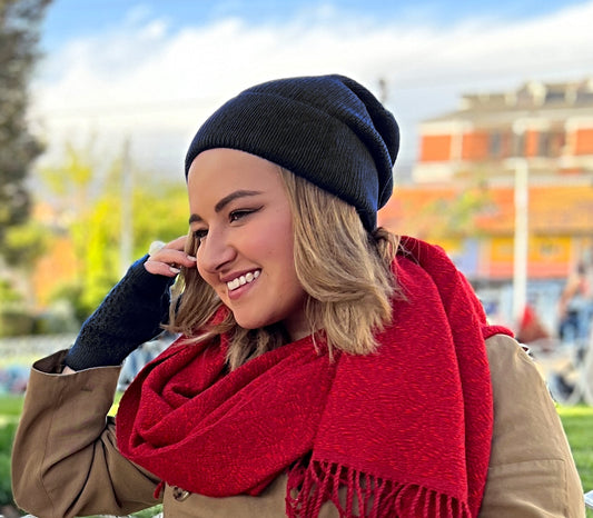 ILLIMANI Beanie in 100% Baby Alpaca wool (Black)