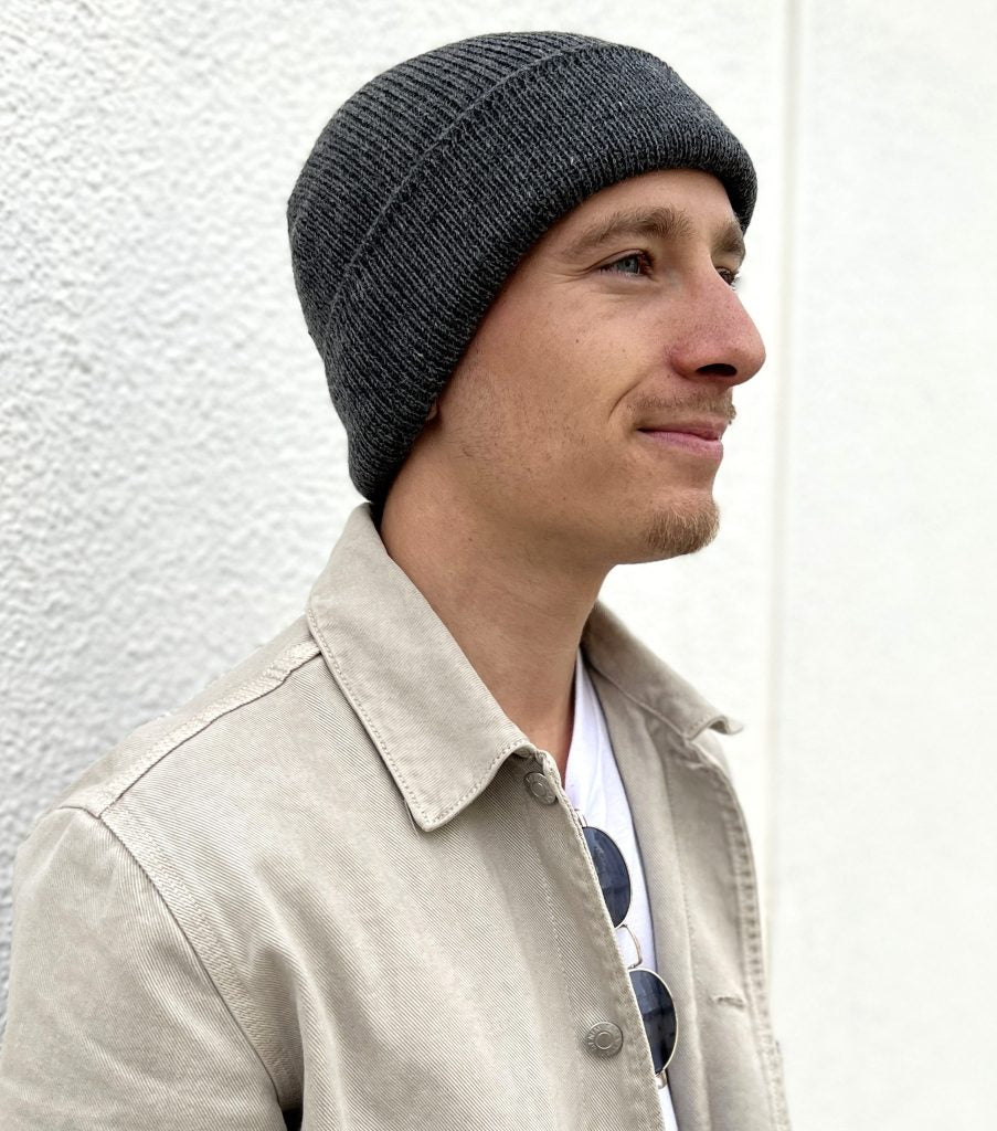 ILLIMANI Beanie in 100% Baby Alpaca wool (Gray)