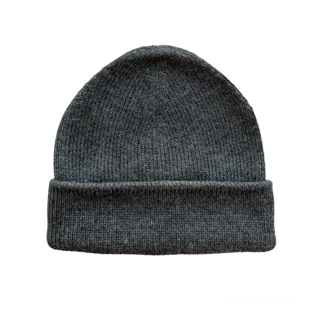 ILLIMANI Beanie in 100% Baby Alpaca wool (Gray)