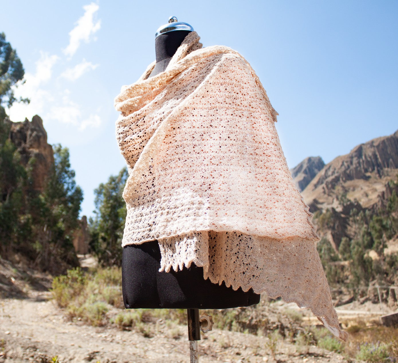 CHIRI - Shawl in 100% Alpaca