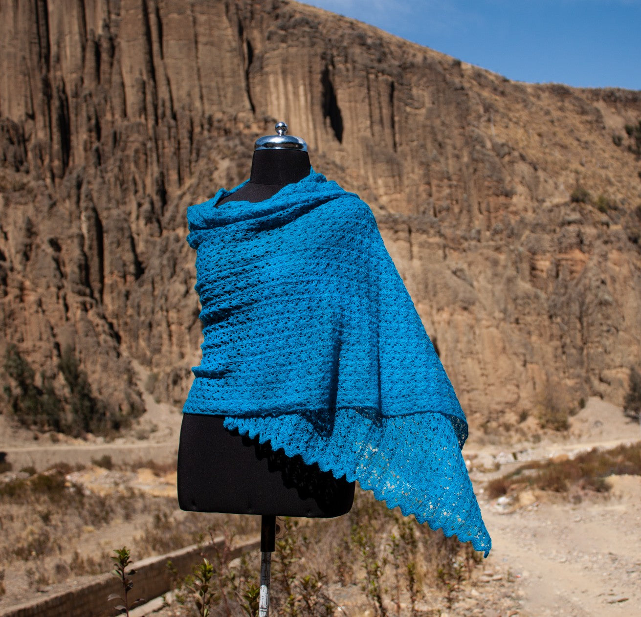 CHIRI - Shawl in 100% Alpaca