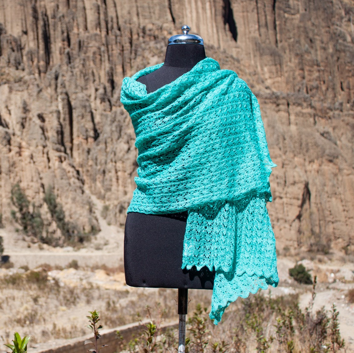 CHIRI - Shawl in 100% Alpaca