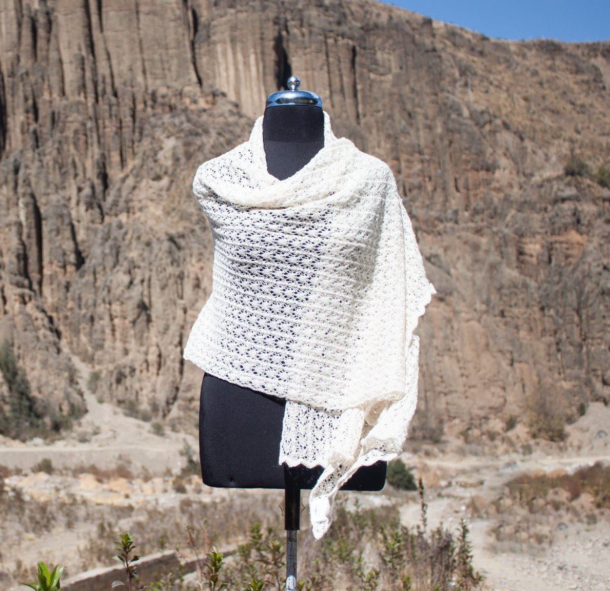 CHIRI - Shawl in 100% Alpaca